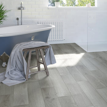 Invictus Maximus LVT Flooring in Highland Oak Frosted Wood Effect