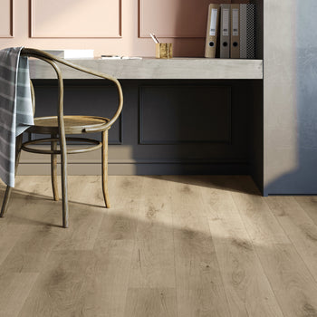 Invictus Primus LVT Flooring in Royal Oak Traditional Wood Effect