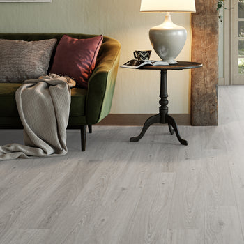 Invictus Primus LVT Flooring in Sherwood Oak Fossil Wood Effect